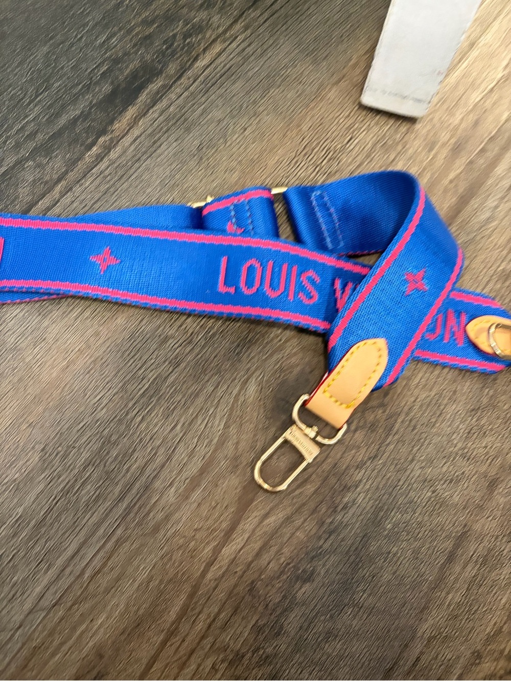 Designer Logo Bag Strap with Gold Hardware - Picture 4 of 4